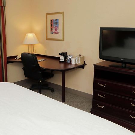 Hampton Inn By Hilton Clinton Kültér fotó