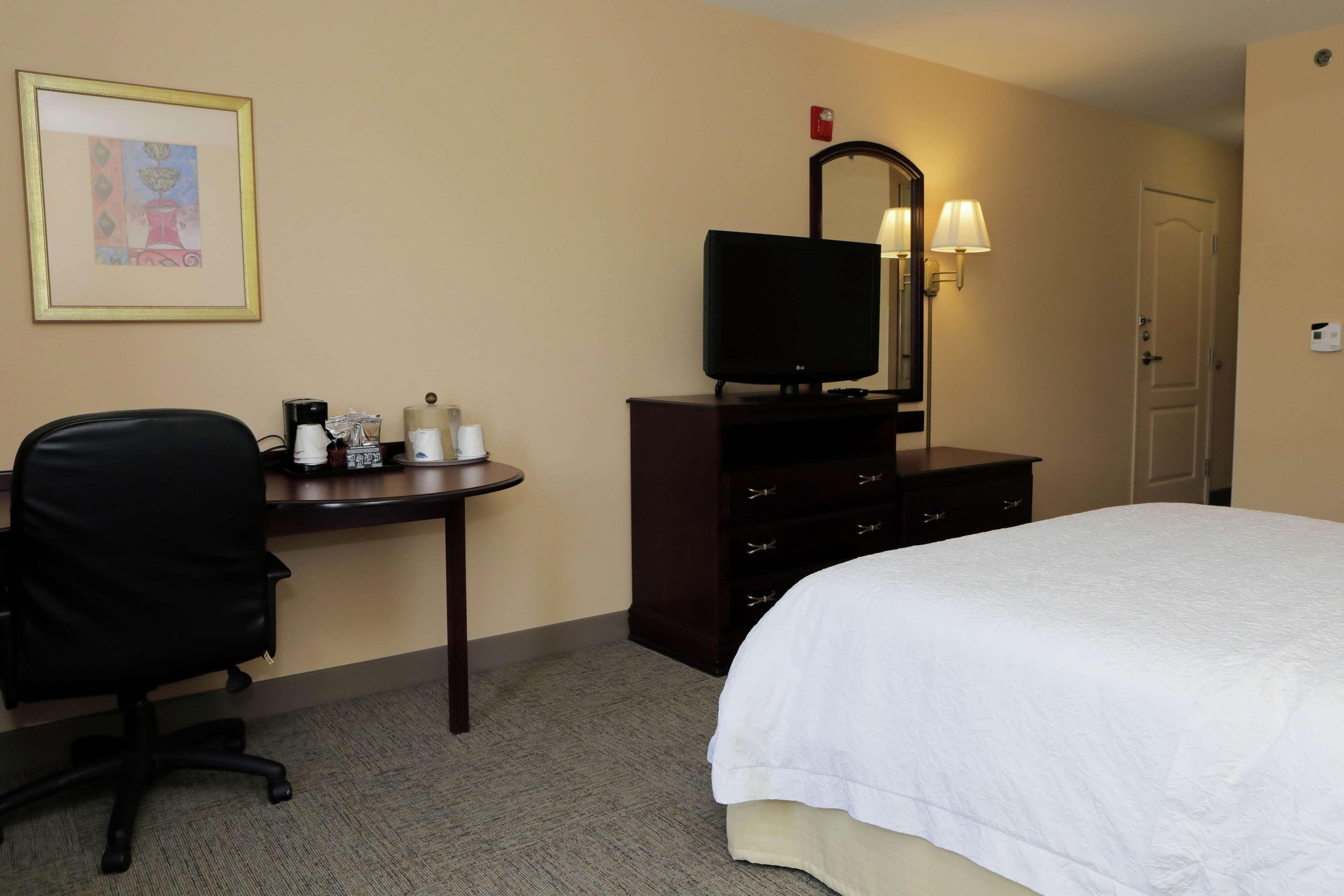 Hampton Inn By Hilton Clinton Kültér fotó