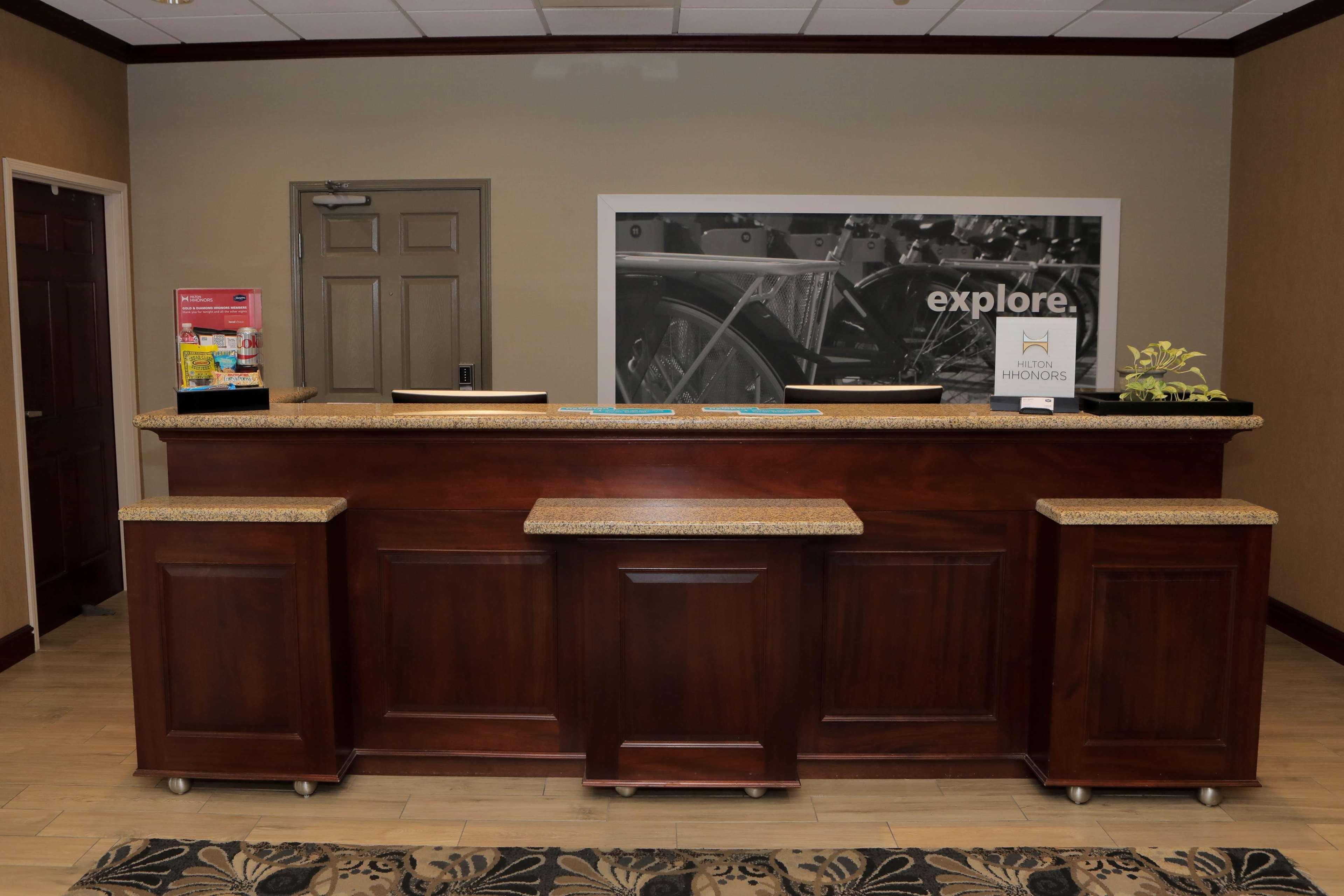 Hampton Inn By Hilton Clinton Kültér fotó
