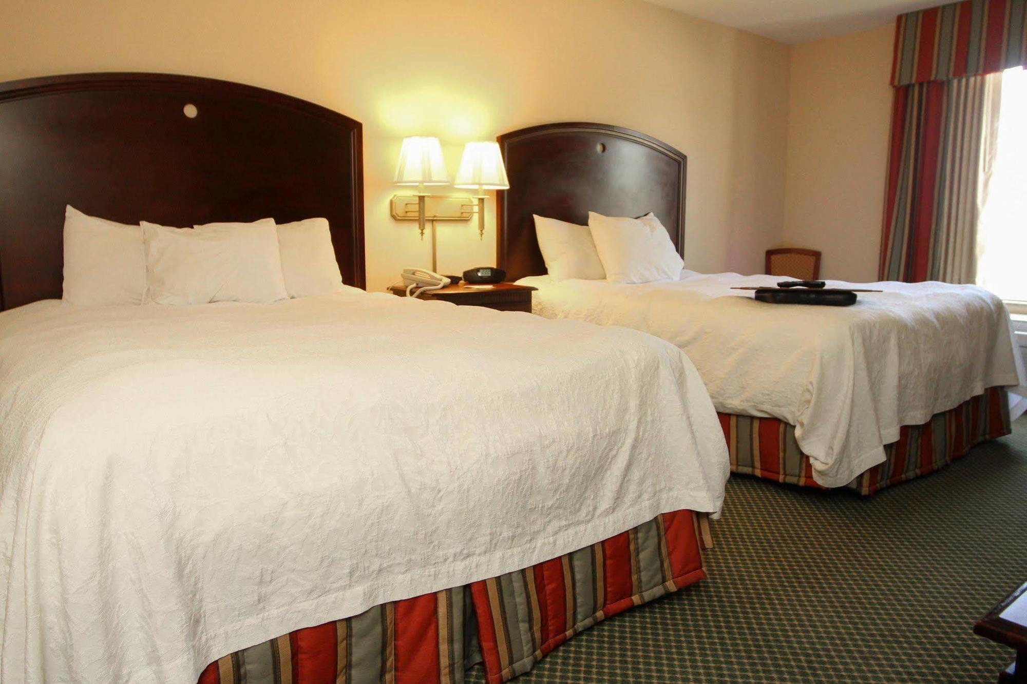 Hampton Inn By Hilton Clinton Kültér fotó